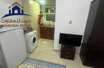 Apartment - Studio - 1 Bathroom for rent in Al Nabaa Building - Al Naba'ah - Al Sharq - Sharjah