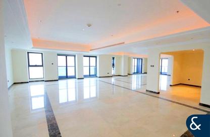 Apartment - 5 Bedrooms - 6 Bathrooms for sale in Princess Tower - Dubai Marina - Dubai