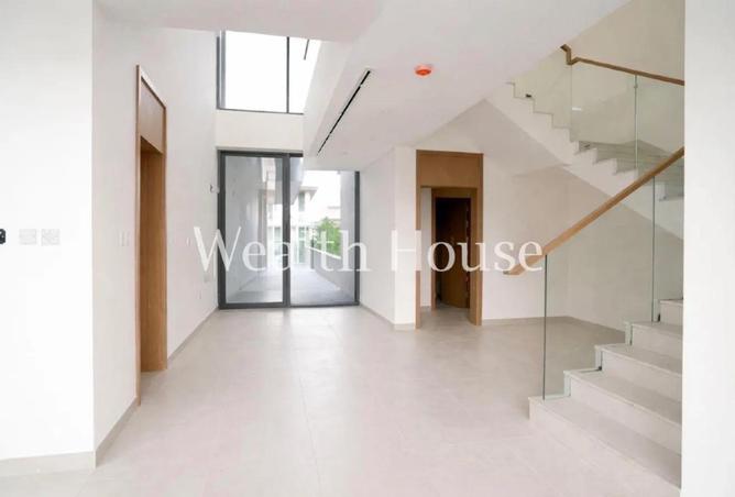 92723117 - Property Main Image