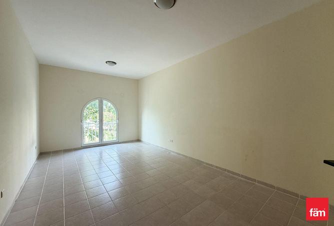 84077173 - Property Image 2
