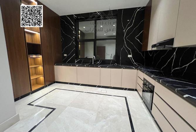 82823754 - Property Image 3