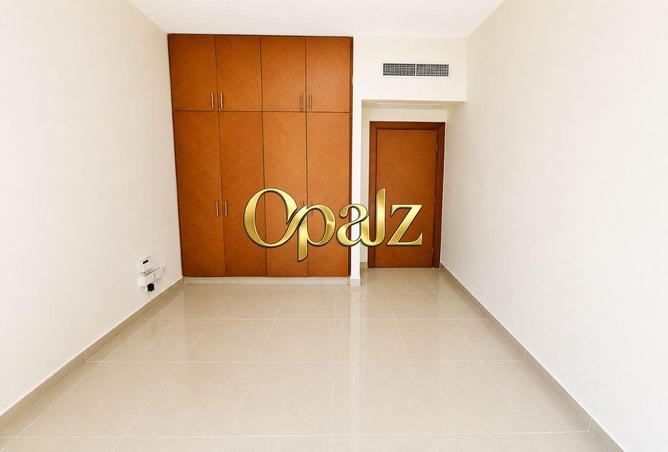 121543300 - Property Image 2