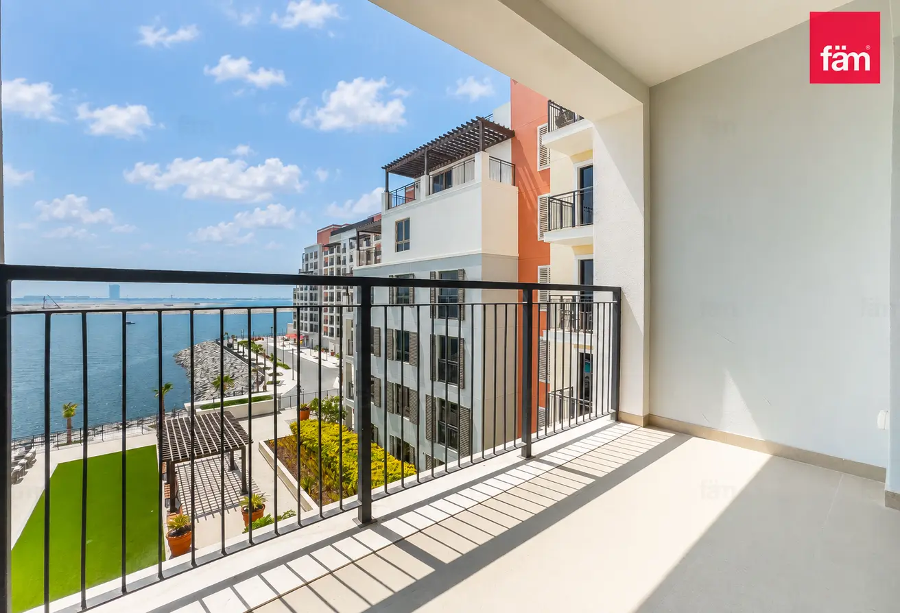 155569600 - Property Main Image