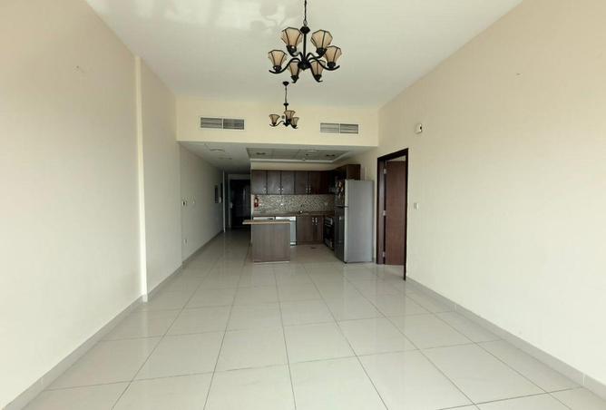 غرفة نوم واحدة مع غرفة تخزين | شقق أرينا | شاغرة