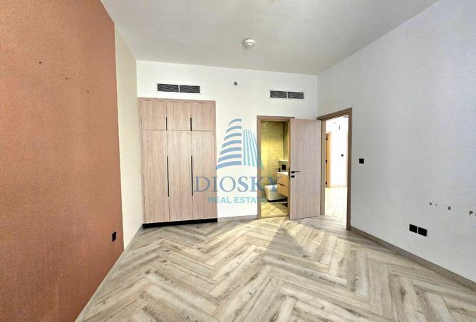 16033244 - Property Image 2