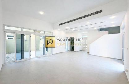 Villa - 4 - 5 for rent in Mirdif Villas - Mirdif - Dubai