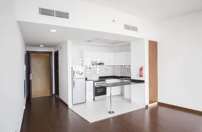 Apartment - Studio - 1 Bathroom for rent in Binghatti Pearls - Dubai Silicon Oasis - Dubai