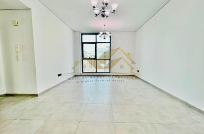Apartment - 1 Bedroom - 2 Bathrooms for rent in Jumeirah Garden City - Al Satwa - Dubai