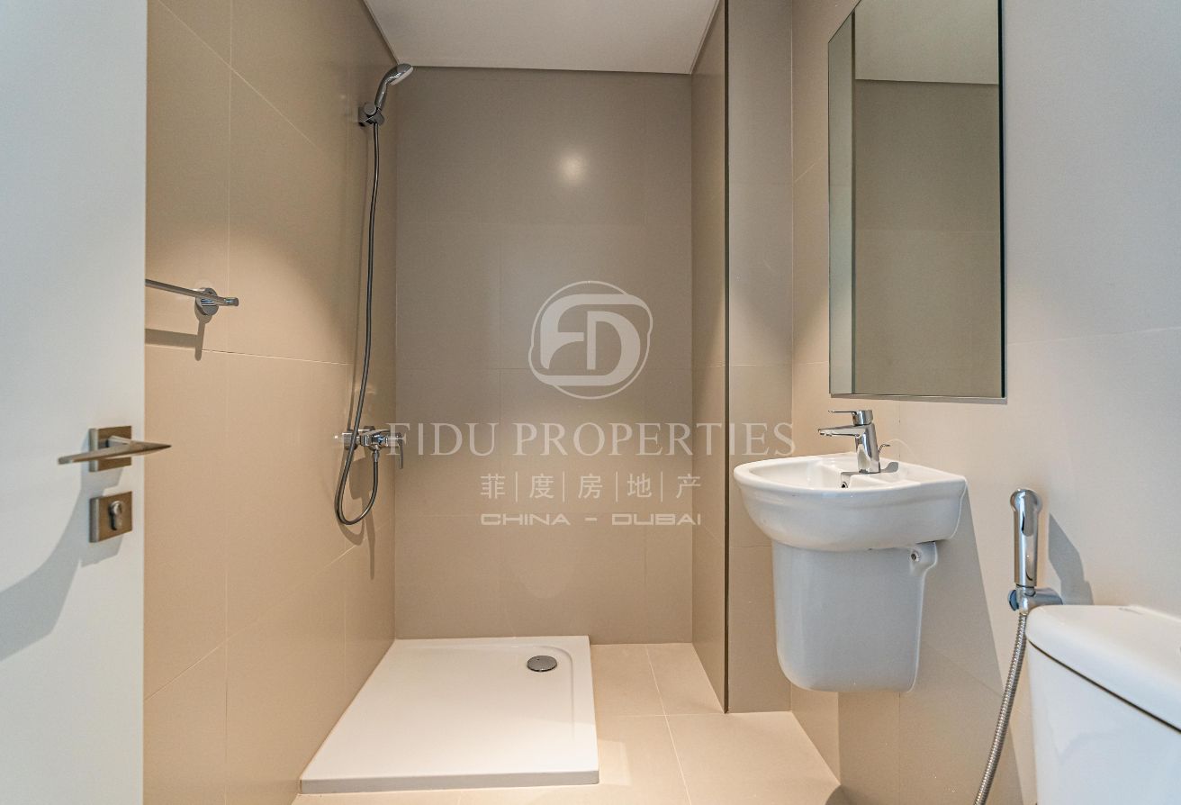 Corner Unit | Partial Sea View | High Floor