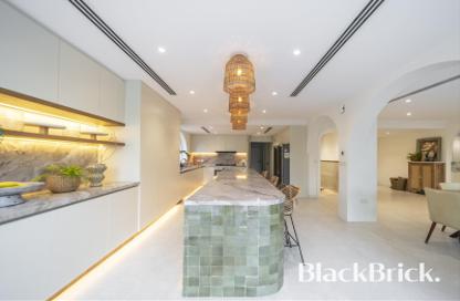 Villa - 4 Bedrooms - 4 Bathrooms for sale in District 8 - Jumeirah Park - Dubai Villa - 4 Bedrooms - 4 Bathrooms for sale in District 8 - Jumeirah Park - Dubai