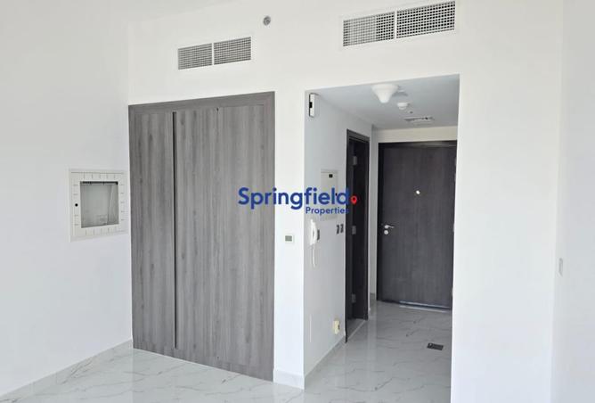 81933378 - Property Image 2