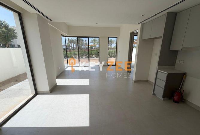 70282020 - Property Main Image