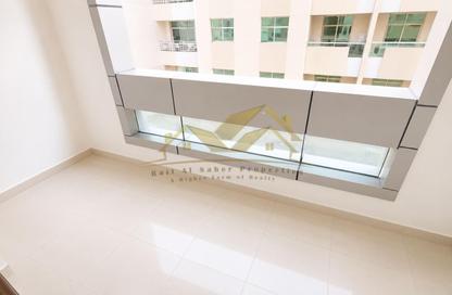 Apartment - 3 Bedrooms - 3 Bathrooms for rent in Rola Road - Al Raffa - Bur Dubai - Dubai