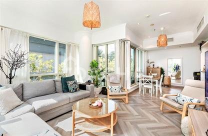 Apartment - 2 Bedrooms - 2 Bathrooms for sale in Al Majara 2 - Al Majara Towers - Dubai Marina - Dubai