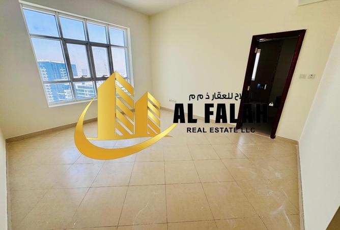 102419111 - Property Image 2