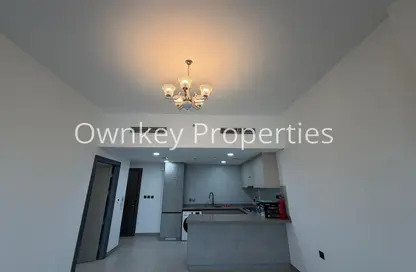 شقة - غرفة نوم - 2 حمامات للايجار في مساكن أواسيس فيستا - الضاحية 13 - قرية جميرا الدائرية - دبي