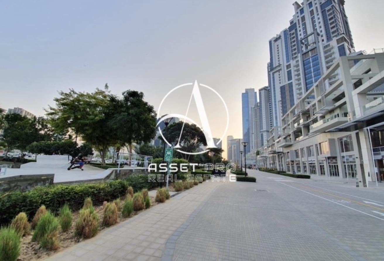 Vastu Apt | Big Apart | High Floor | Open View photo 17