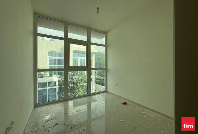 70693557 - صورة العقار 2