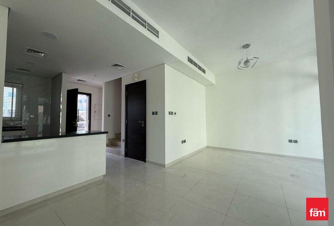 70693557 - صورة العقار 3