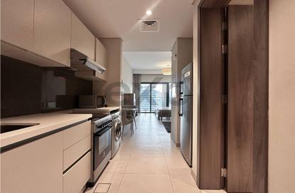 Apartment - Studio - 1 Bathroom for rent in SOL Bay - Business Bay - Dubai