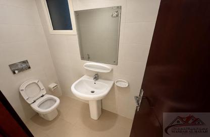 Apartment - 2 - 3 for rent in Muwaileh 29 Building - Muwaileh - Sharjah