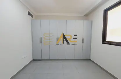 شقة - 2 غرف نوم - 2 حمامات للايجار في سراب 2 - الجادة - الشارقة