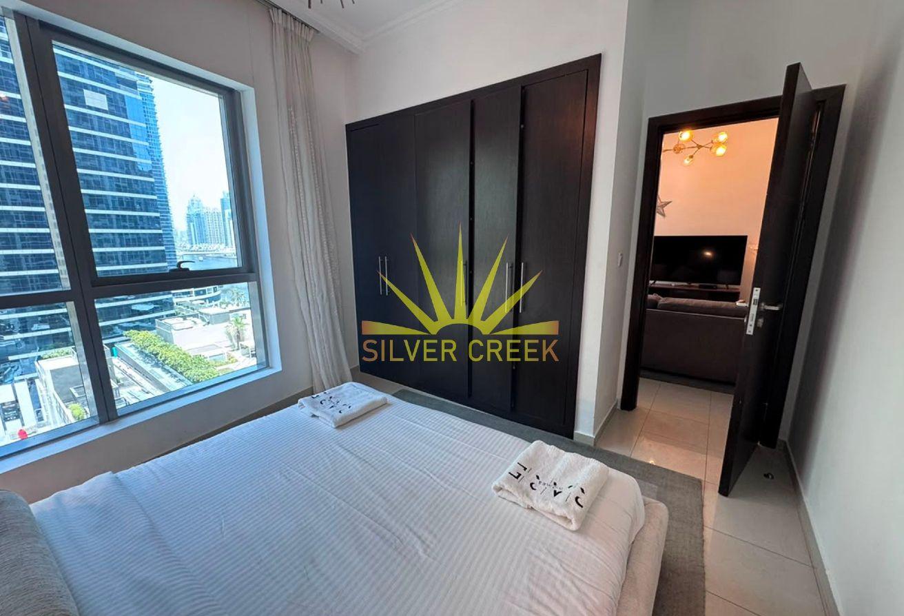 Furnished 1br | 1.5 bath | Mid floor | Pool View photo 11