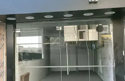 Shop - Studio for rent in Ayal Nasir - Al Ras - Deira - Dubai