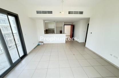 Apartment - 3 Bedrooms - 3 Bathrooms for sale in Hayat Boulevard 2B - Hayat Boulevard 2 - Hayat Boulevard - Town Square - Dubai