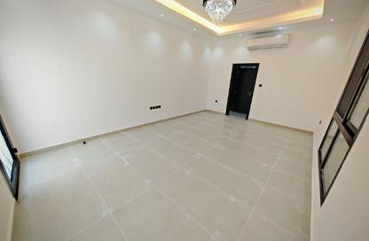 Villa - 4 - 6 for rent in Al Zaheya Gardens - Al Zahya - Ajman