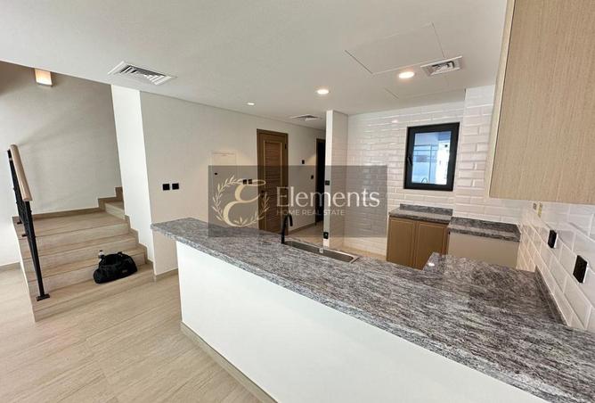 92712037 - Property Image 3
