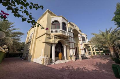 Villa - 7 Bedrooms - 7+ Bathrooms for rent in Sector E - Emirates Hills - Dubai