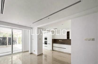 Villa - 3 Bedrooms - 4 Bathrooms for rent in Springs 8 - The Springs - Dubai