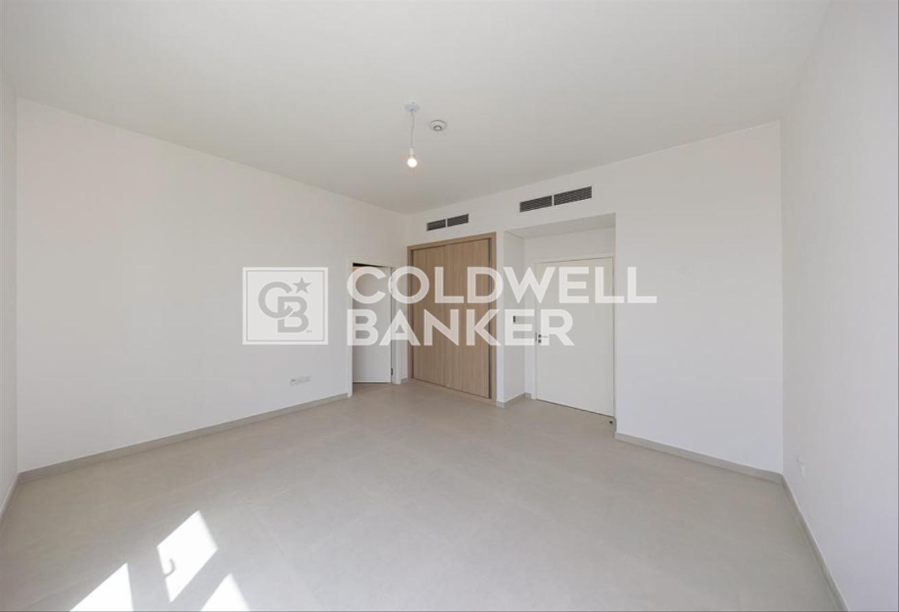 Corner Plot | Single Row | Close to Amenities photo 9