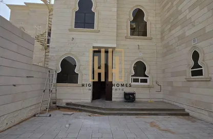 Villa - 5 Bedrooms - 7+ Bathrooms for rent in Al Nouf - Sharjah