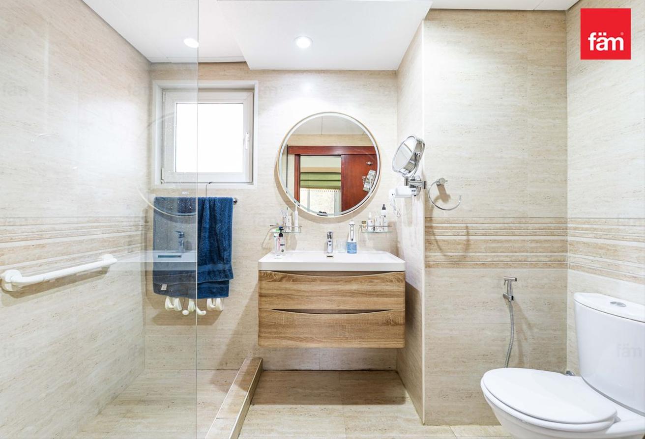 Luxury Villa | Perfect Location | Fully Upgraded photo 16