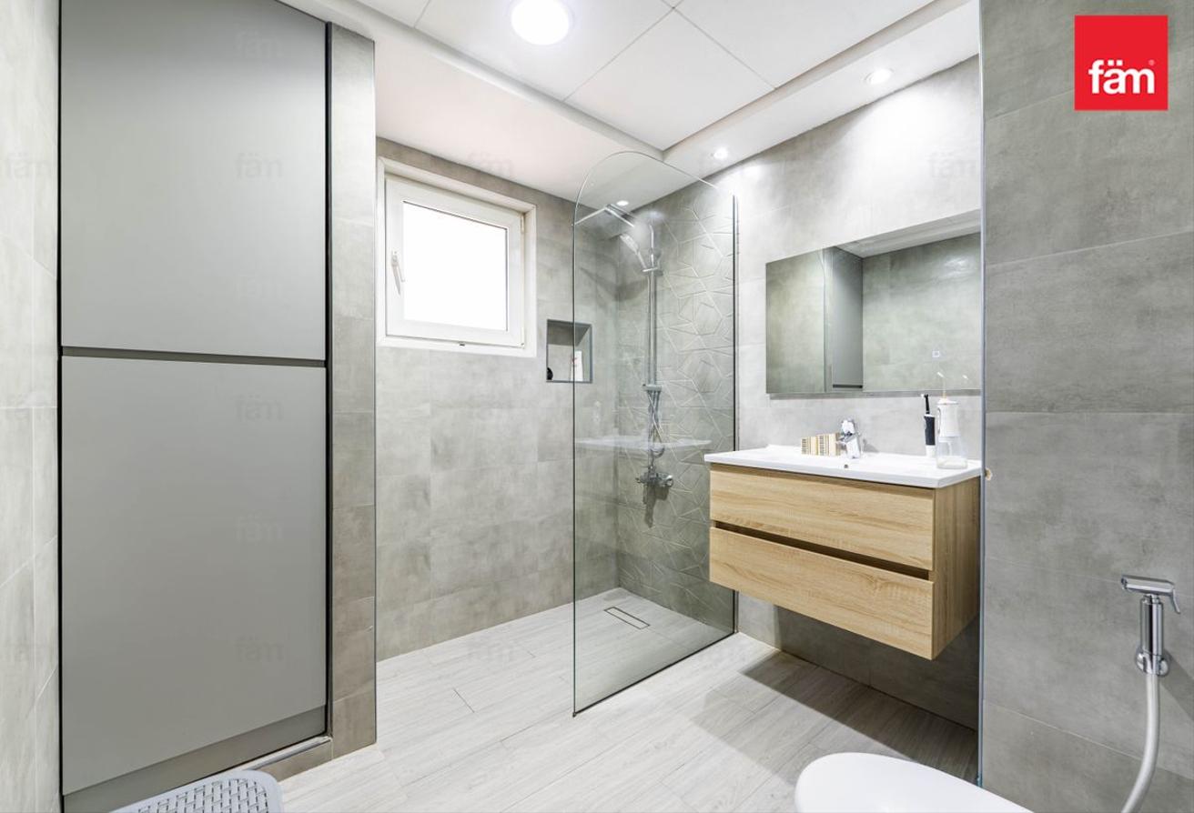 Luxury Villa | Perfect Location | Fully Upgraded photo 12