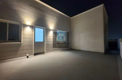 فيلا - 2 غرف نوم - 2 حمامات للايجار في مدينة شخبوط - أبوظبي