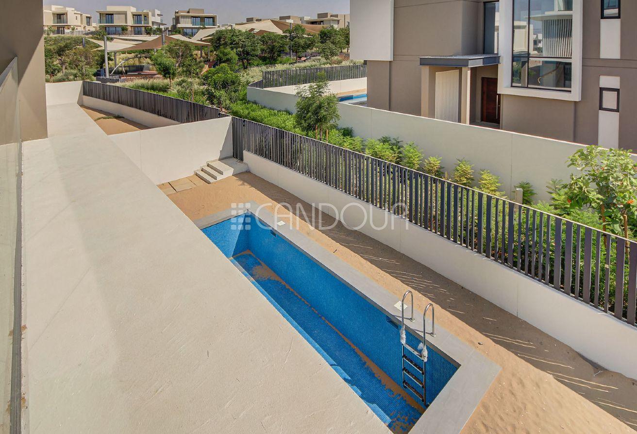 Corner Unit |5BR Villa | Next to Park | G+2 photo 26