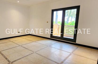 Villa - 4 Bedrooms - 5 Bathrooms for rent in Canal Cove Frond F - Canal Cove Villas - Palm Jumeirah - Dubai