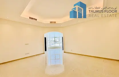 Villa - 6 Bedrooms - 7 Bathrooms for rent in Al Quoz 2 - Al Quoz - Dubai