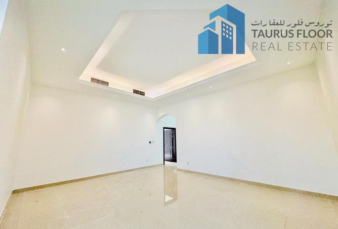 55747603 - Property Image 2