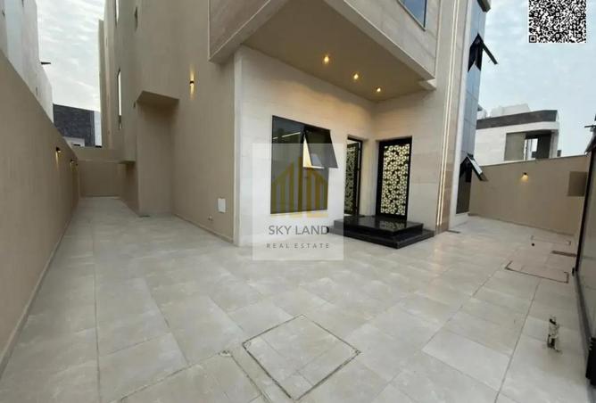 72733067 - Property Image 3