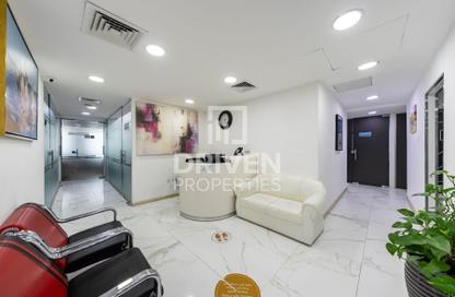 Half Floor - Studio for sale in Ontario Tower - Business Bay - Dubai