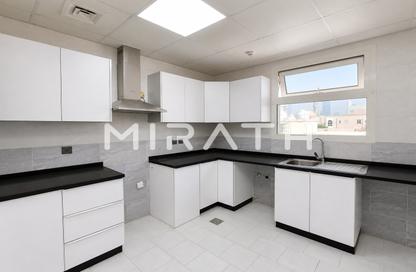 Apartment - 2 - 3 for rent in Jumeirah Apartments - Jumeirah 1 - Jumeirah - Dubai