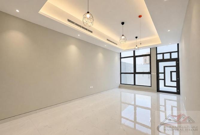 128815564 - Property Image 2