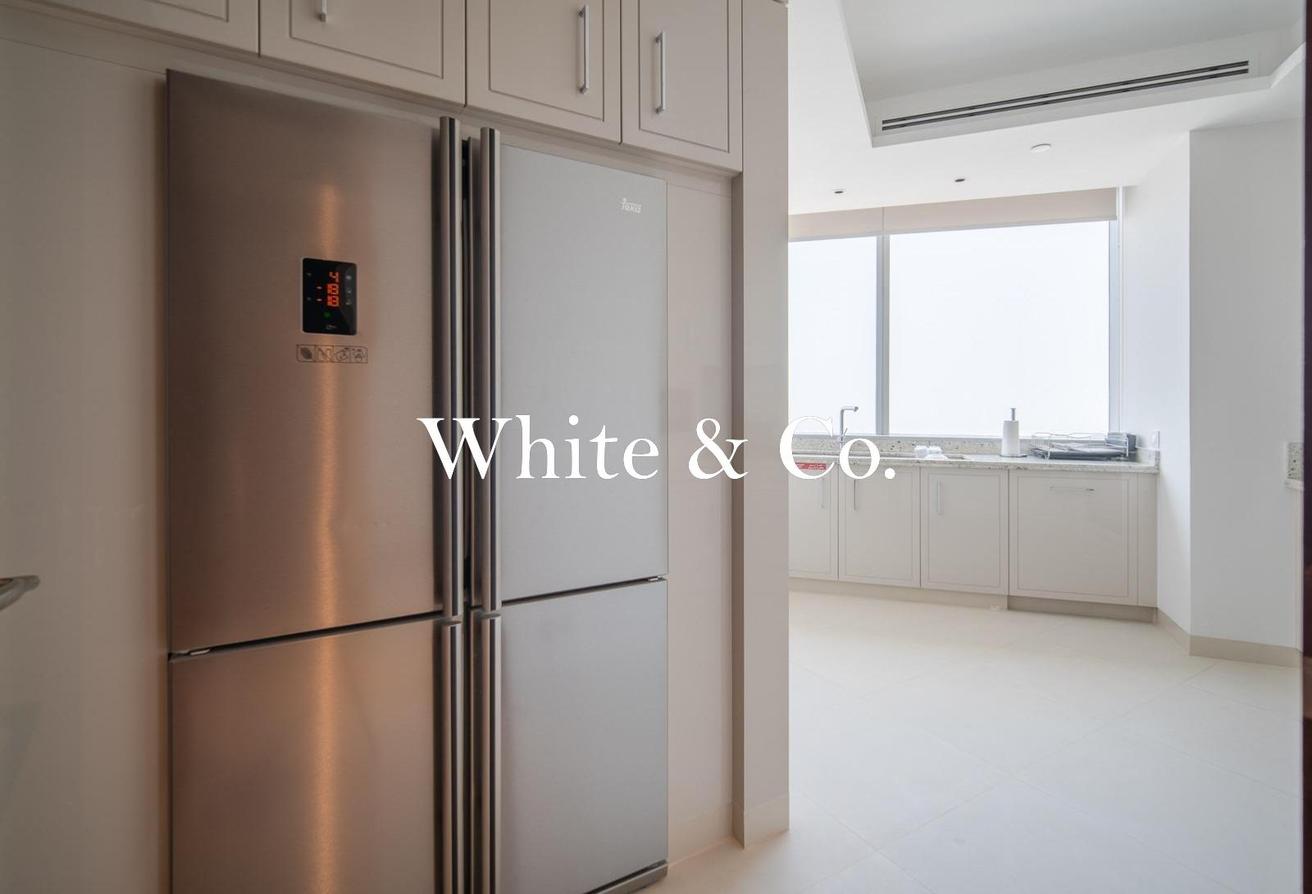 Sea View | Luxurious Home | Short Term Option photo 25