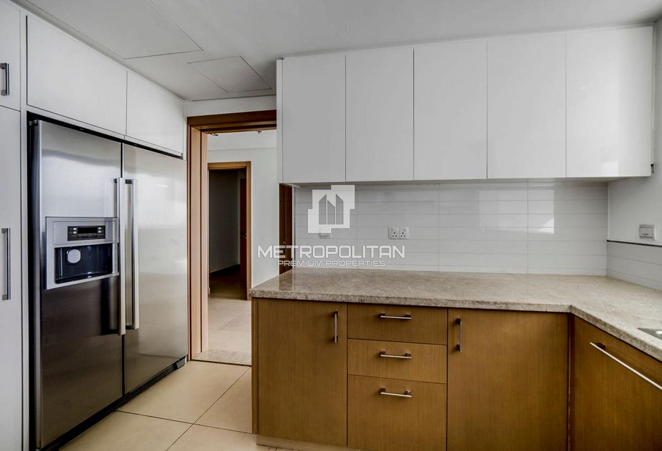 Fully Furnished | High Floor | Multiple Options photo 15