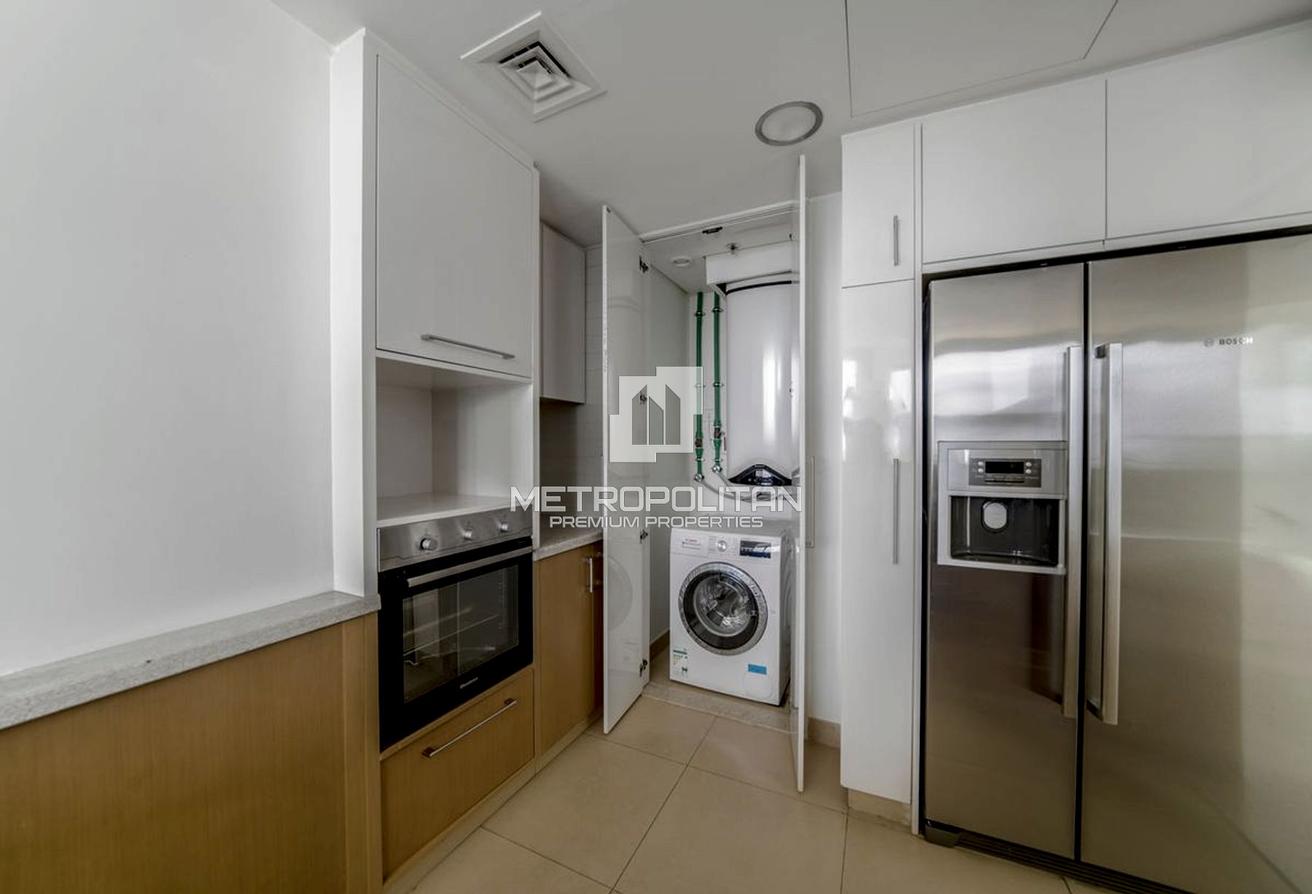 Fully Furnished | High Floor | Multiple Options photo 4