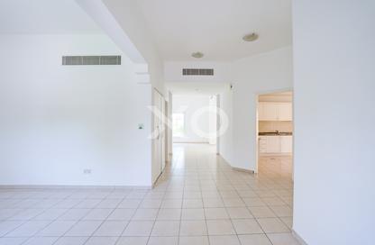 Villa - 3 Bedrooms - 4 Bathrooms for rent in Deema 2 - Deema - The Lakes - Dubai